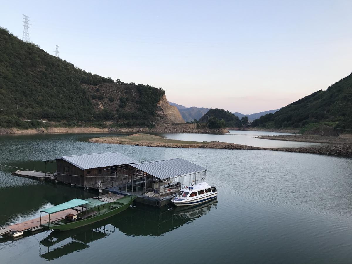 The Lake View Deyishe Resort In Thousand Island Lake Qianwu Экстерьер фото