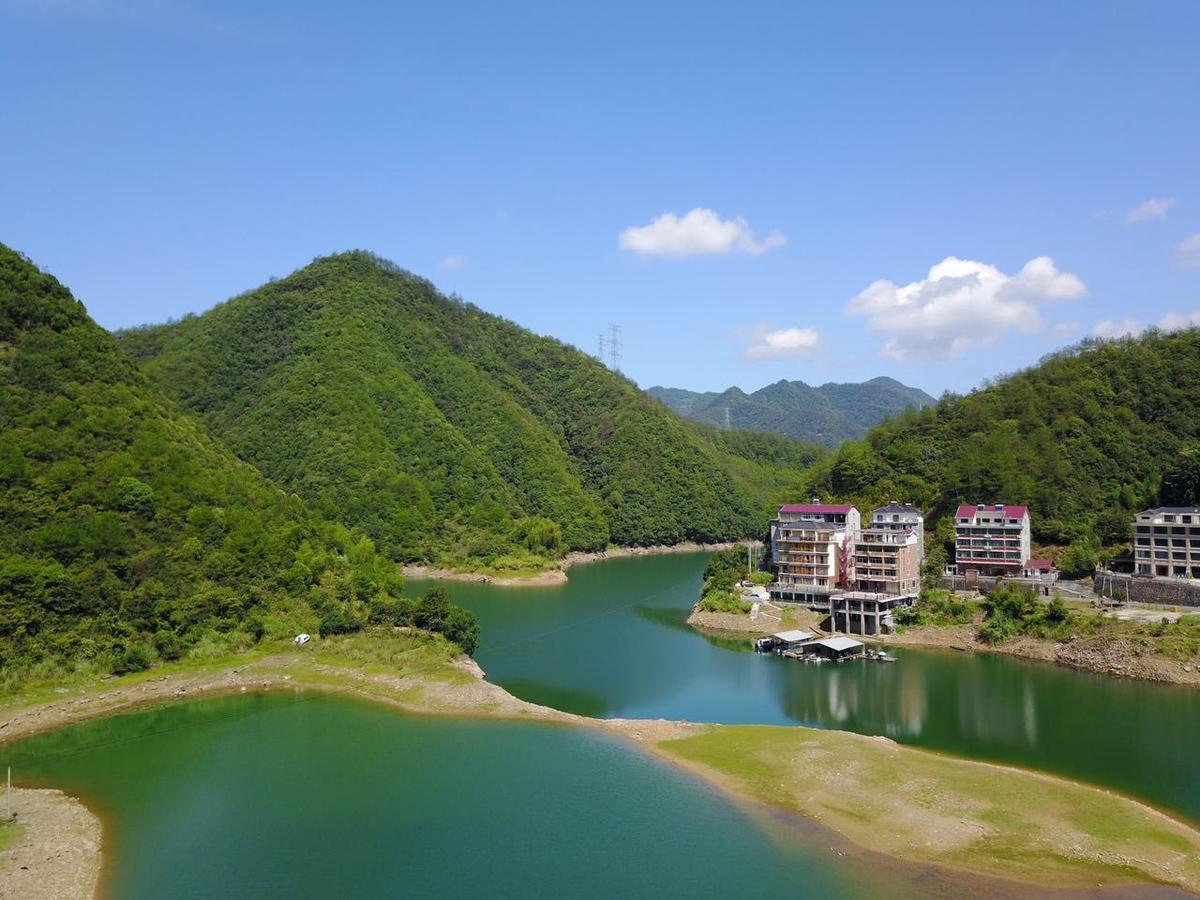 The Lake View Deyishe Resort In Thousand Island Lake Qianwu Экстерьер фото